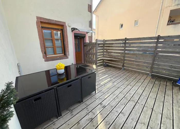 Prázdninový dům Maison Cosy 4-6 Pers Avec Terrasse & Hyper Centre A Pied 300 M Linge Inclus